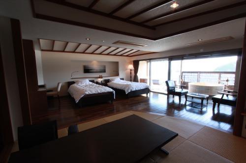 The Spa Resort Bettei Rakuyu Симода Экстерьер фото